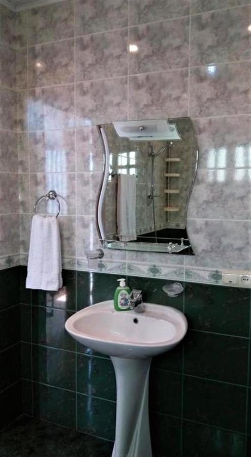 Guesthouse Fatima Sighnaghi Bagian luar foto